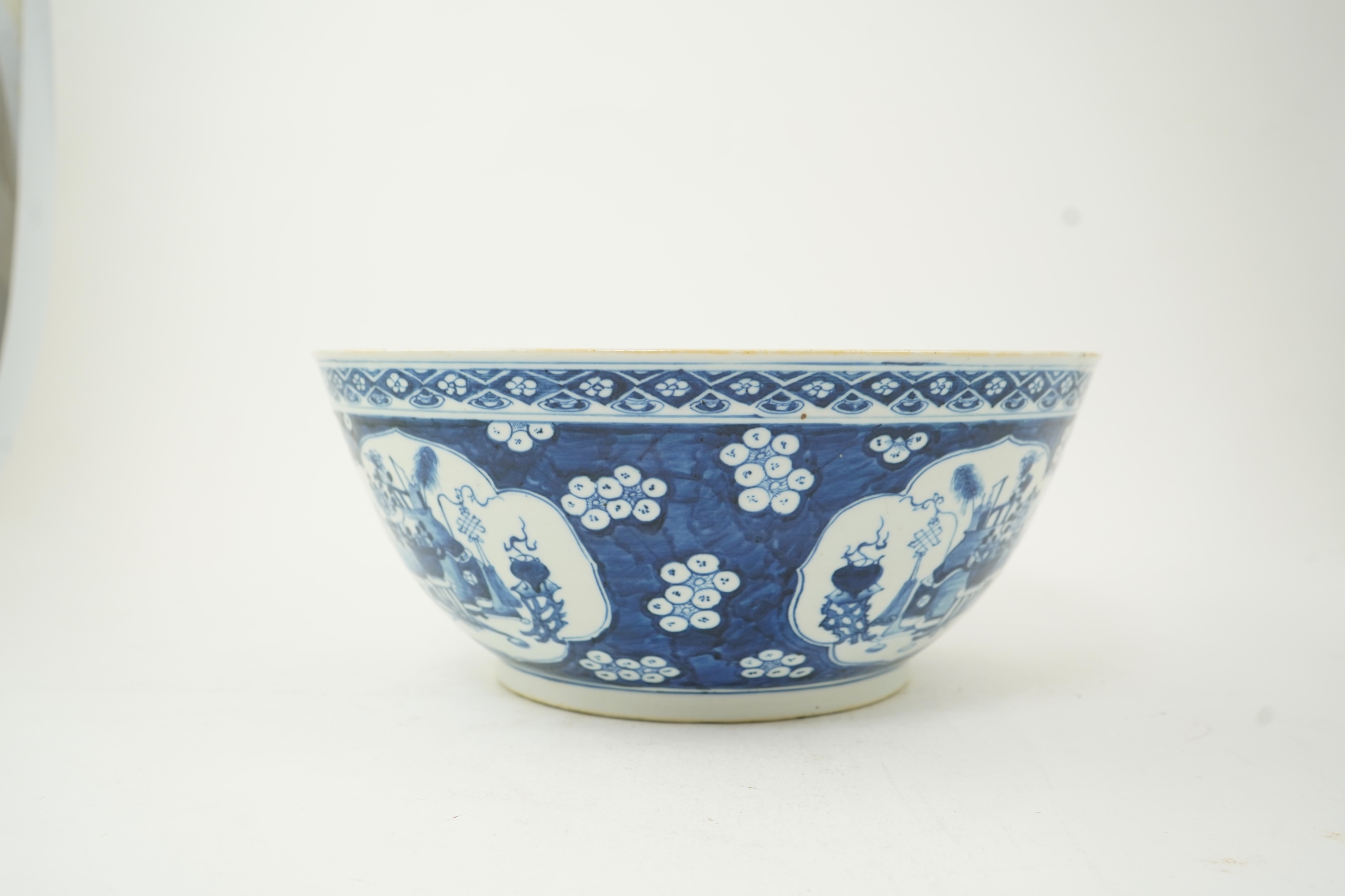 A large Chinese blue and white ‘Antiques’ bowl, mid 19th century